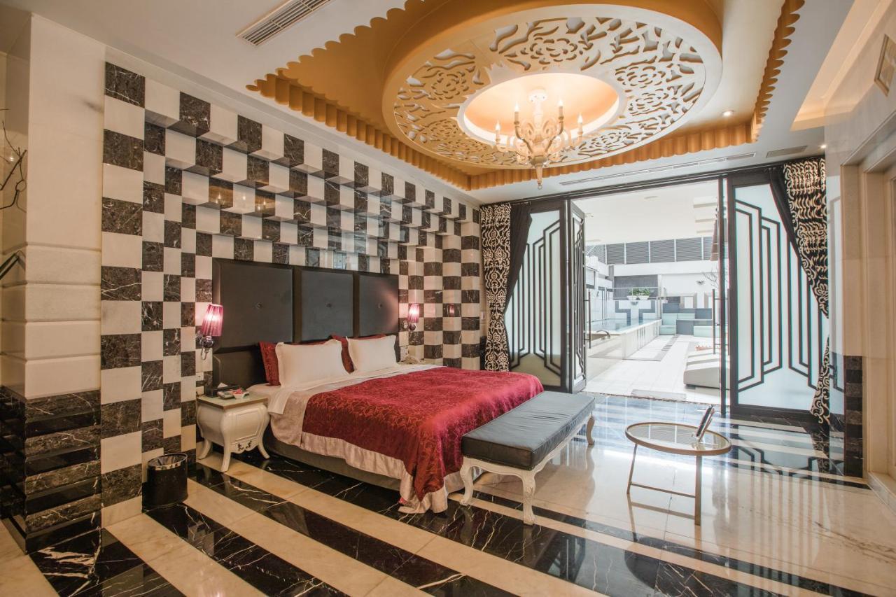 Motel Stars Taichung Buitenkant foto