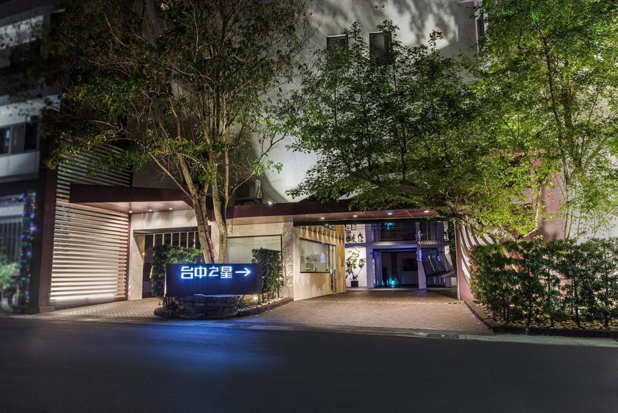 Motel Stars Taichung Buitenkant foto