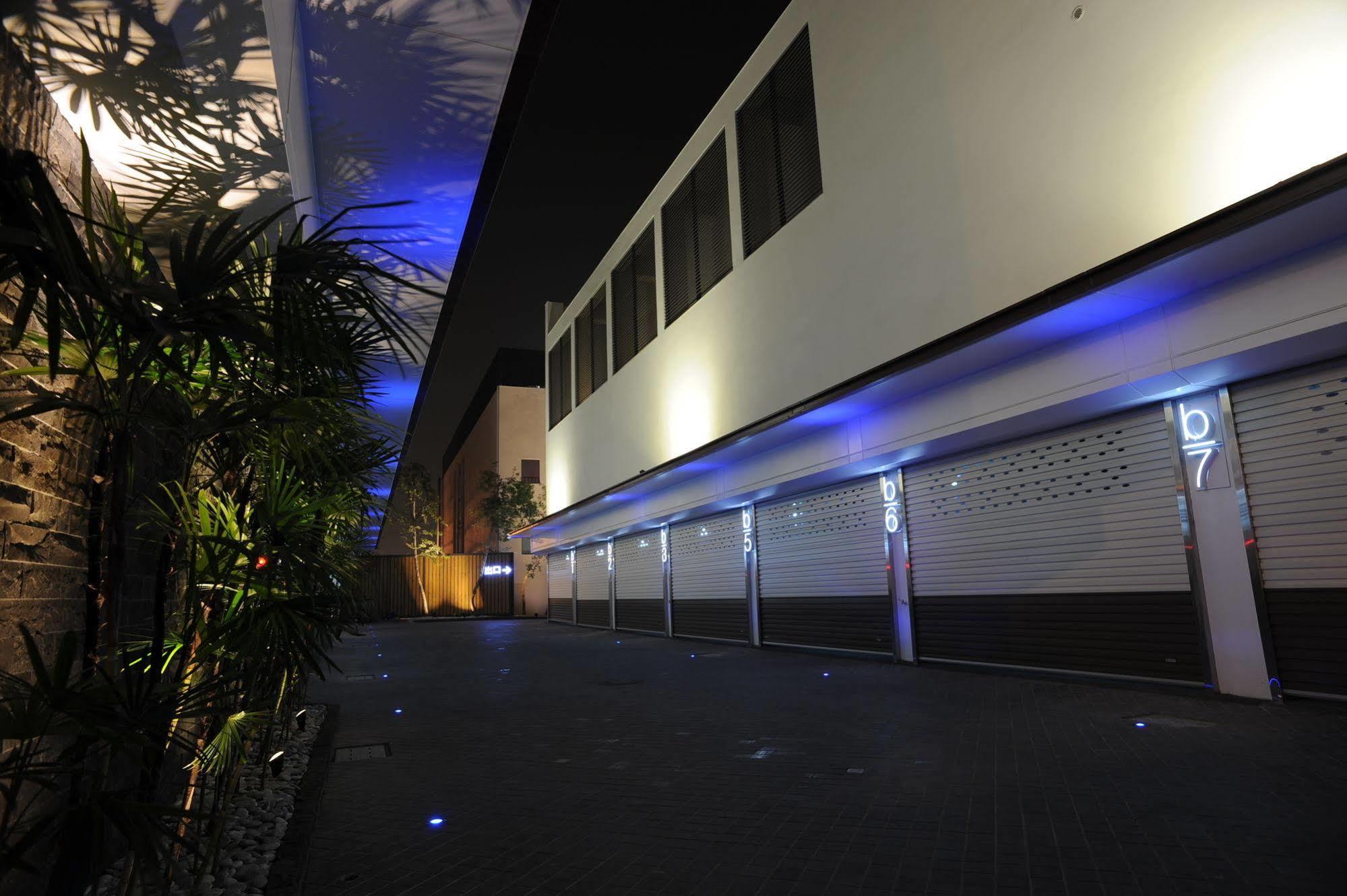 Motel Stars Taichung Buitenkant foto